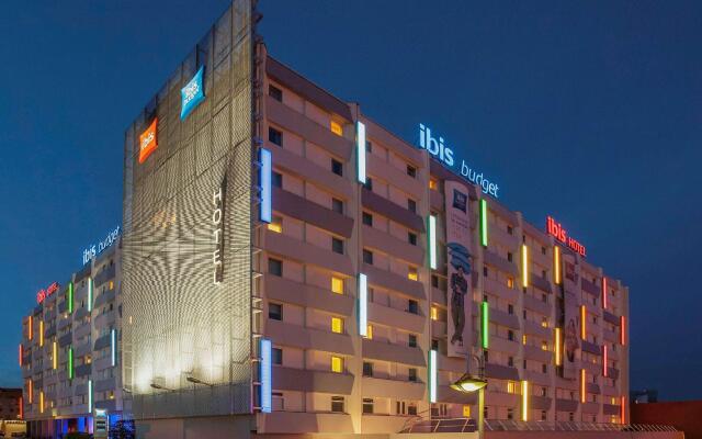 Отель ibis budget - Porte de Bagnolet вид на фасад