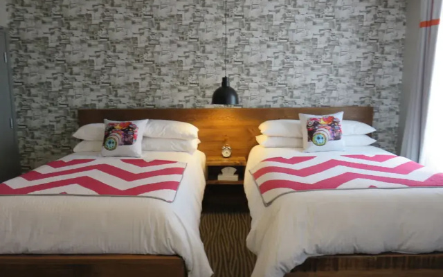 The Grove Hotel