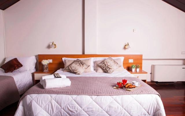 Hotel Ares