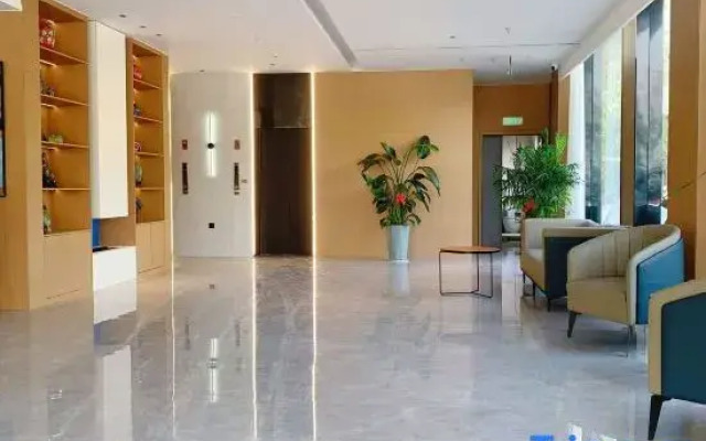 GYA Hotel (Yangzhou Wenhui West Road Yangzhou Station)