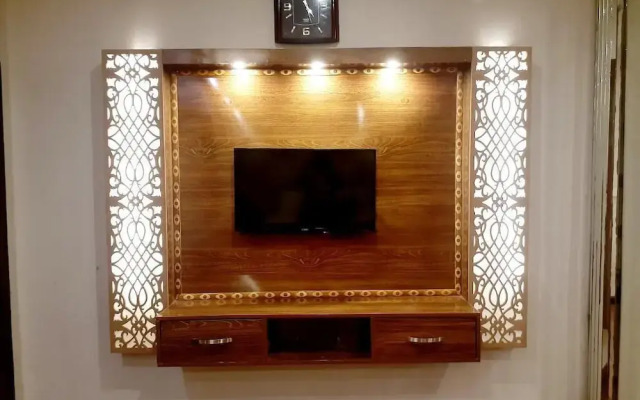 Gulberg Continental Hotel
