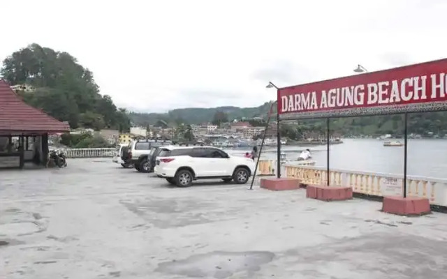 Darma Agung Beach Parapat