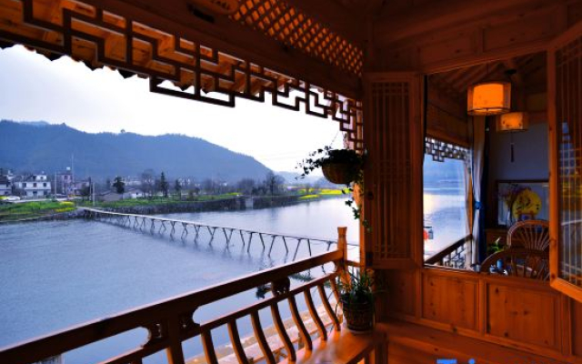 Floral Hotel · Qixi Xiaozhu Hotel
