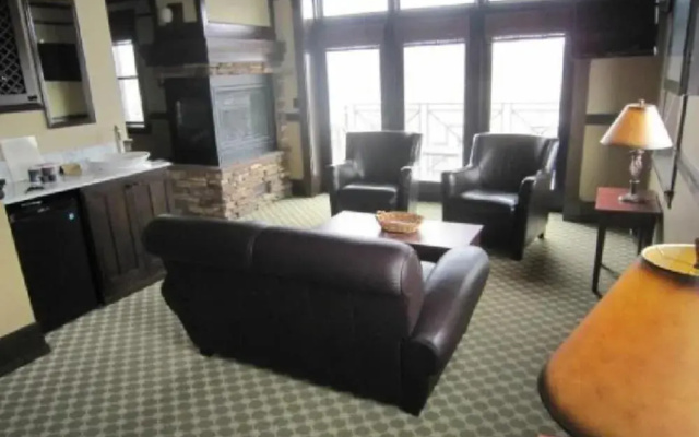 Lakeview Hotel