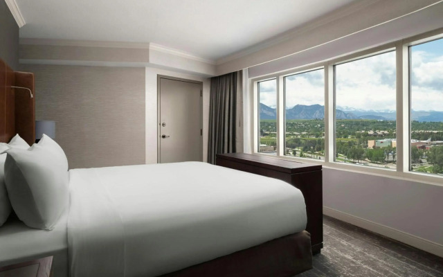 Renaissance Boulder FlatIron Hotel