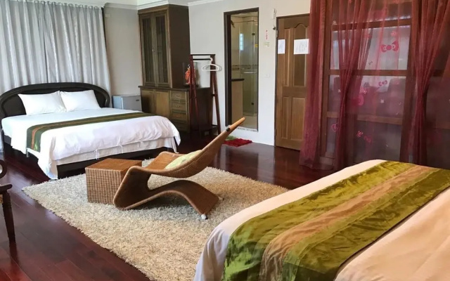 Emaly Homestay