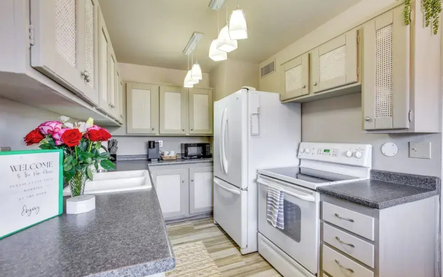 Centrally Located Yuma Retreat w/ Fenced Patio
