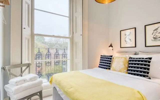 Colourful & Light 2bed Apt, Close to Tube in Kilburn