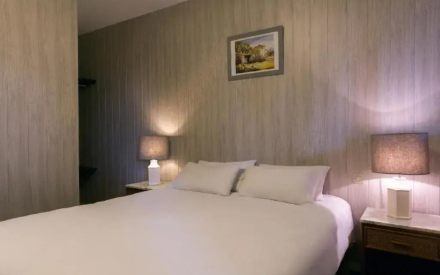 The Originals Access, Hôtel La Dousseine