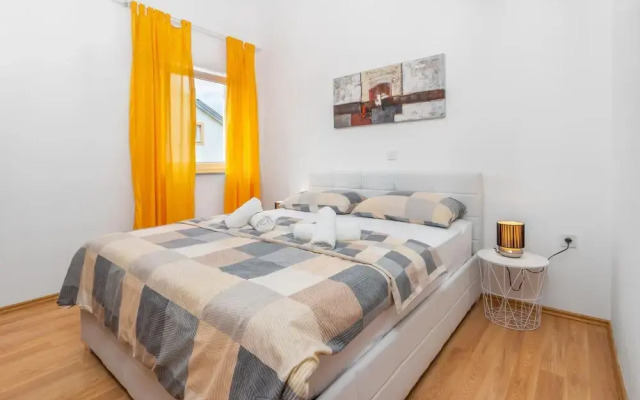 Amazing Home in Jadranovo With Wifi and 3 Bedrooms
