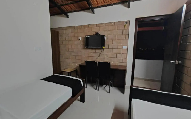 Minimal Poshtel