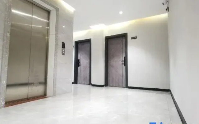 Yangjiang Yaofeng Hotel