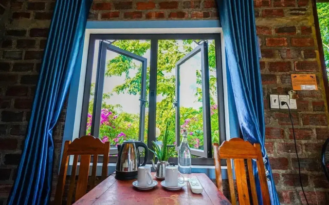 Funny Monkeys Homestay