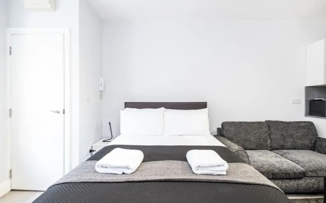 Kings Studio Apartments