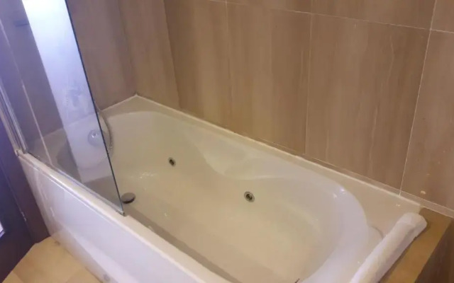 103 - Beach apartment with Spa & Gym