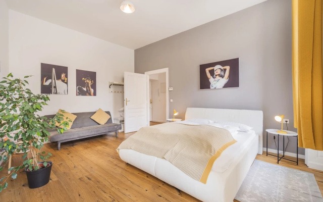 Vienna Vintage Apartment