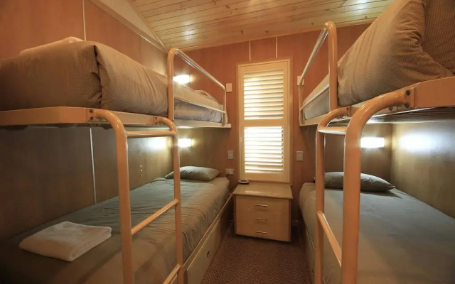 Ashmore Palms Holiday Village