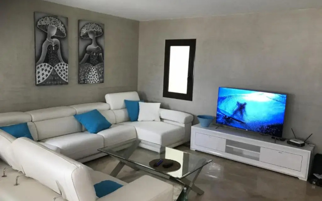 2218-Duplex first line beach with sea view