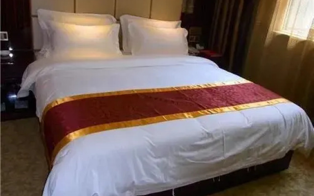 Xing Lun Hotel