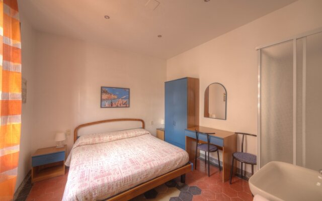 Отель Sogni d'oro Guest House Италия, Флоренция - 1 отзыв об отеле, цены и фото номеров - забронировать отель Sogni d'oro Guest House онлайн комната для гостей