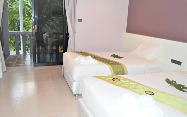 B Square Hotel
