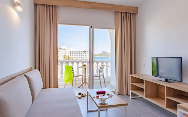 Endlss Beach & Disco Hotel Ibiza Adults Only