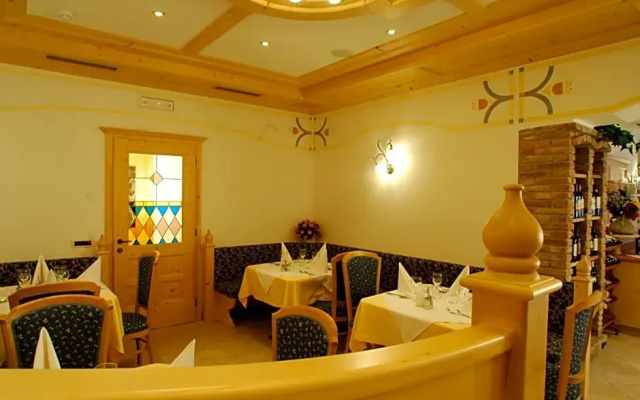 Hotel Falzares