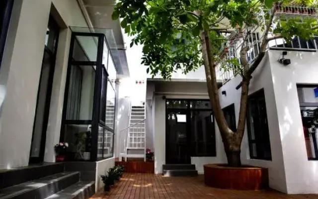 Beijing Qianyuan Courtyard