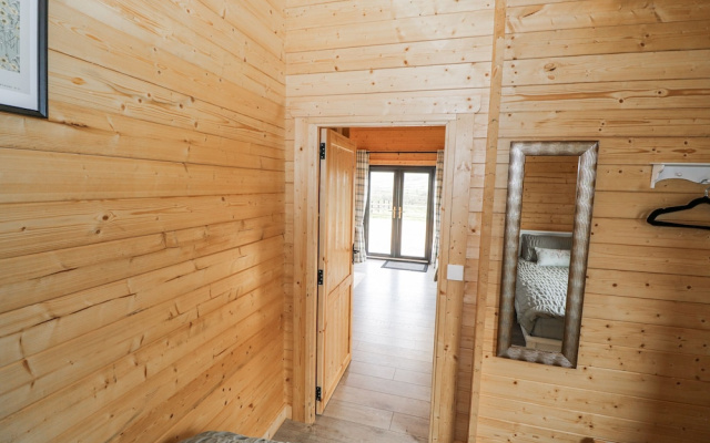 Glenview Log Cabin