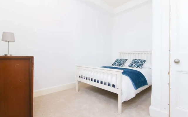 Spacious Flat With Fantastic Views