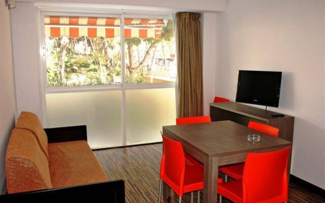 Отель Park Suites Salou Испания, Салоу - отзывы, цены и фото номеров - забронировать отель Park Suites Salou онлайн комната для гостей