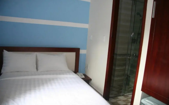 Yumi Hotel