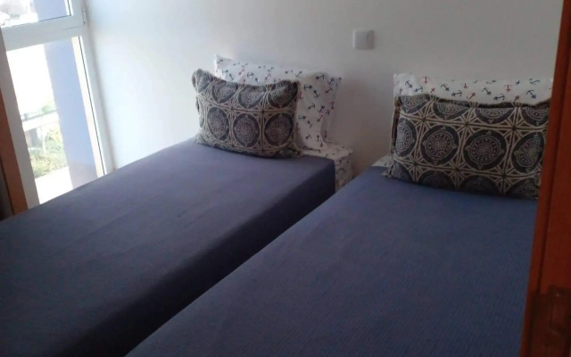 Lovely - Luxury 3 Bedrooms 500m from the Beach.