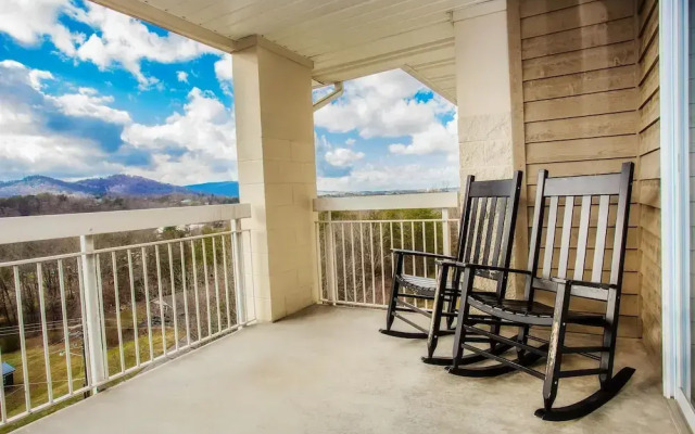 Whispering Pines 651