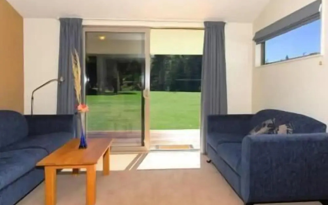 Mount Richmond Estate Motels