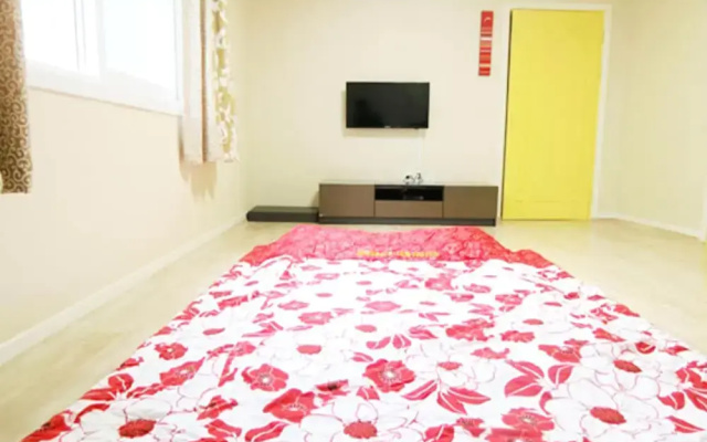 Jirisan Khan Hotel