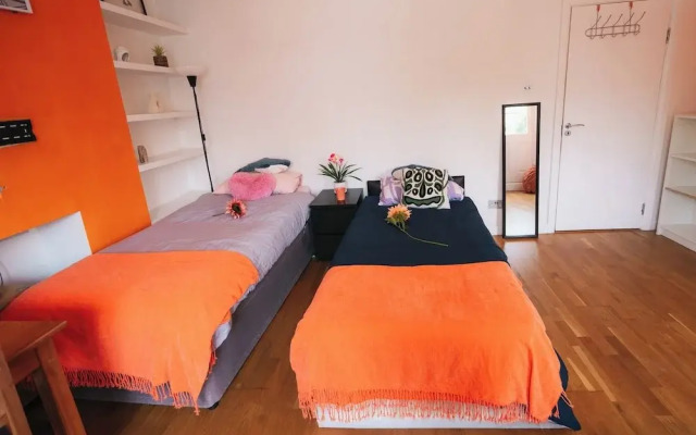Fabian Road Cozy House - Central London