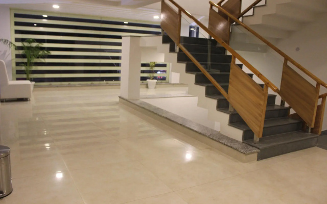 Hotel Rama Trident