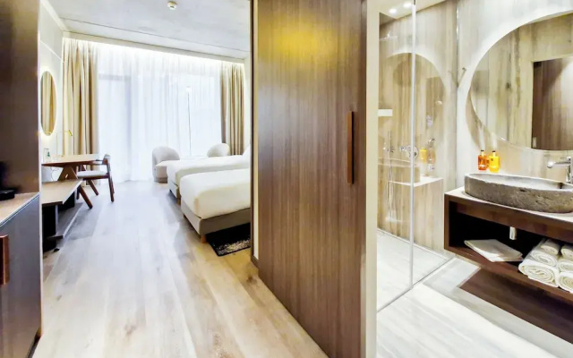 Hotel GLAR Conference & SPA