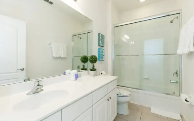 Solterra - 4148 Oaktree Drive
