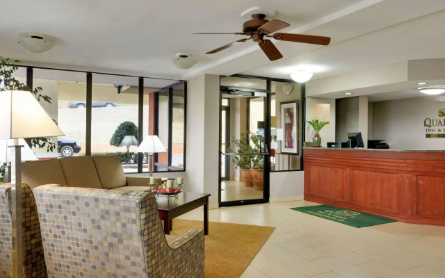 Quality Inn & Suites Clarksville