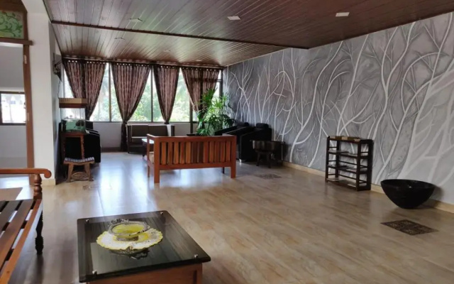 Hotel Mudra Midtown Suites and Rooms