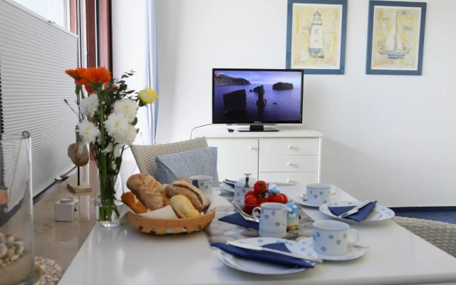Strandnahe Ferienwohnung, Zentral gelegen, Ost-Balkon, Andreas Dirks-Str. 2