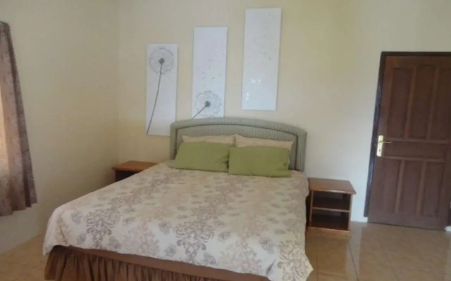 Villa Tunas Alam Mutiara