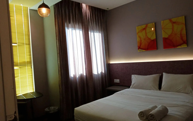 Lemon8 Hotel Apartment