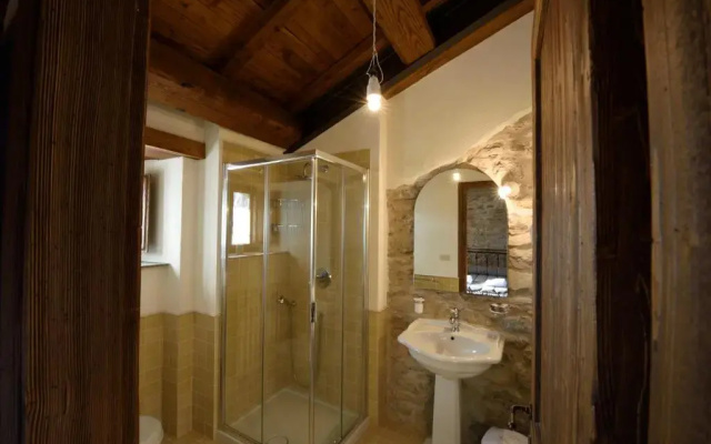 Borgotufi Albergo Diffuso