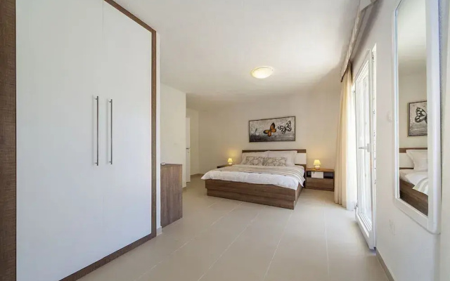 Modern Villa in Povlja With Pool