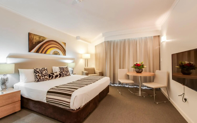 Cosmo Apartment Hotel