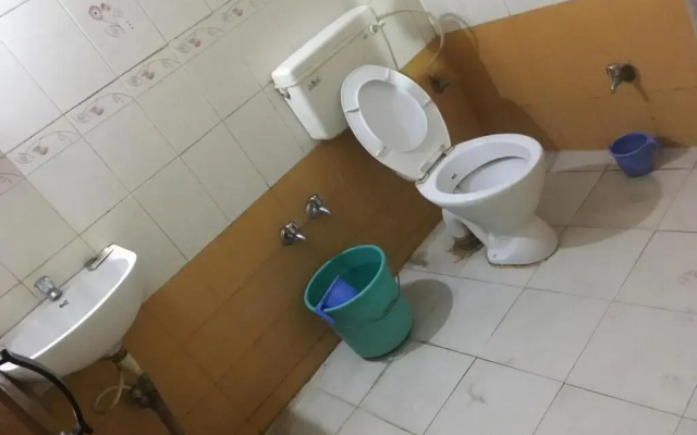 Sri Vijaya Palace Lodging