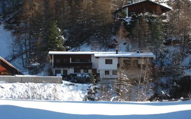 Отель Ferienhaus Flussperle Хохгургль вид на фасад